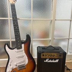 レフティ SELDER マーシャルMG10アンプ