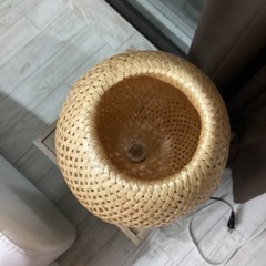 IKEA BÖJA ベイヤ テーブルランプの画像