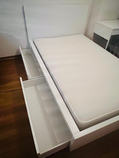 受付終了【IKEA】MALM マルム セミダブル ベッド