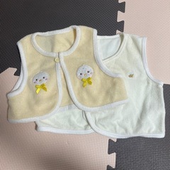スタイ・靴下など21点セットの画像