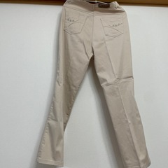 ズボン女性用👖の画像