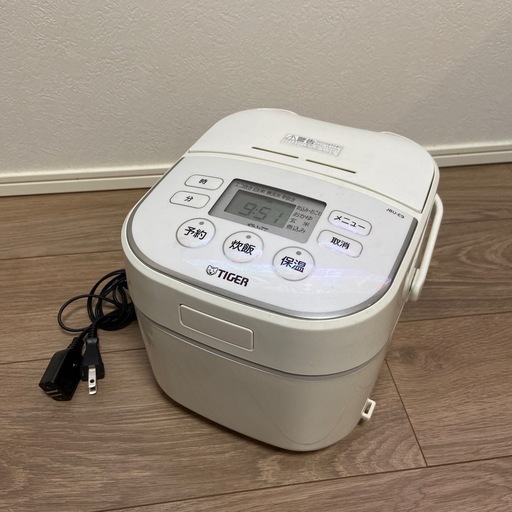 【美品】炊飯器_3号炊_タイガー魔法瓶