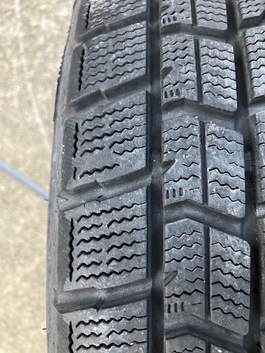 スタッドレスタイヤ 205/45 R17 グッドイヤー アイスナビ7 ルノー