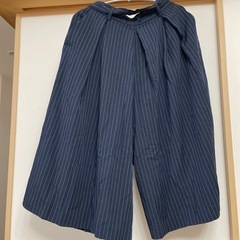 ワイドパンツ　女性用の画像