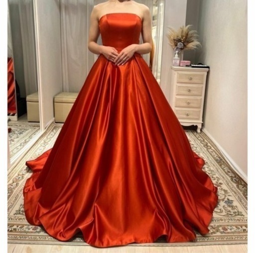 オレンジドレス  ウエディングドレス  カラードレス      結婚式　二次会　パニエあり