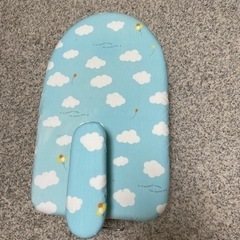 アイロンテーブル　数回のみ使用　自宅まで取りに来ていただける方