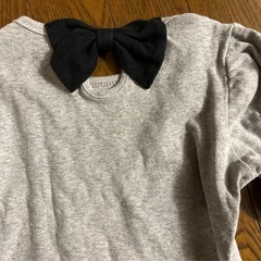 長袖 グレー ロンT  カットソー　トップス　Bee des Bee 背中リボン　の画像
