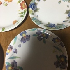 値下げしました　お皿　中古の画像