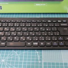 【ジャンク】充電式/ワイヤレス・キーボード[SANWA/SKB-...