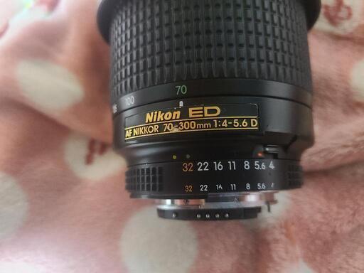 Nikon　望遠レンズ　70-300㎜