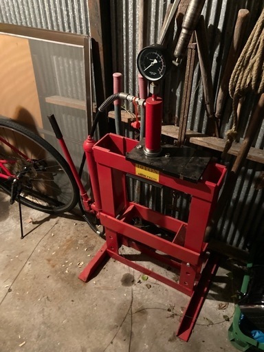 《譲渡完了》門型油圧プレス機