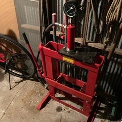 《譲渡完了》門型油圧プレス機