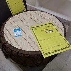 J6190　円形クッション　ブラウン　簡易クリーニング済【リユー...
