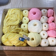 大量の毛糸