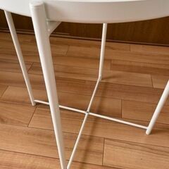 IKEA サイドテーブル GLADOM グラドム トレイテーブルの画像
