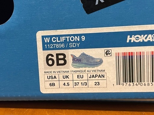 HOKA CLIFTON 9 レディーススニーカー 6B