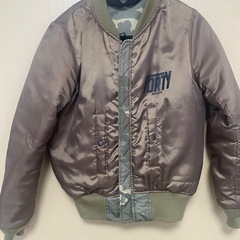 アヴィレックス(AVIREX)の画像