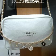 CHANEL シャネル ホリデー 限定 ポーチ ショルダーバッグの画像