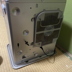 金沢市大野町より、メルカリ7800円送料込みで同時出品中、石油ファンヒーター FW-32E2 ブルーヒーター ダイニチ 14年製の画像