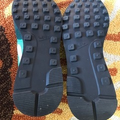 nike 24.5  女性用　靴の画像
