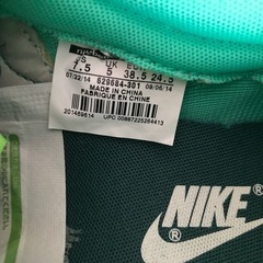 nike 24.5  女性用　靴の画像