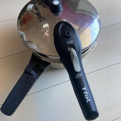 T-fal 圧力鍋　ティファールの画像