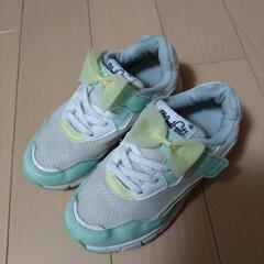 19cm　女の子　リボンが可愛い靴