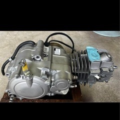 モダンワークス製GPX125cc エンジン