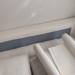 白いソファの画像