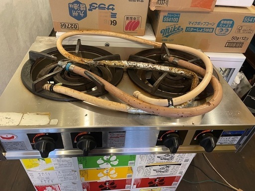 2口ガステーブル、製氷機、使用感有り