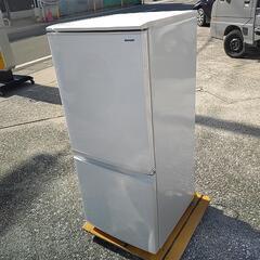 USED【SHARP】冷凍冷蔵庫　2018年製  137L