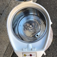 NO：2087 値下げ‼️電気ポット　　　お買い得品‼️の画像