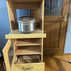可愛い木製の家電収納