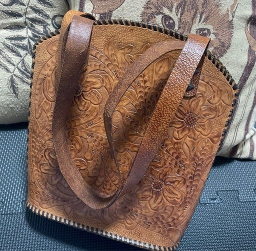 ハンドメイド　カービング　レザーバッグ　アンティーク