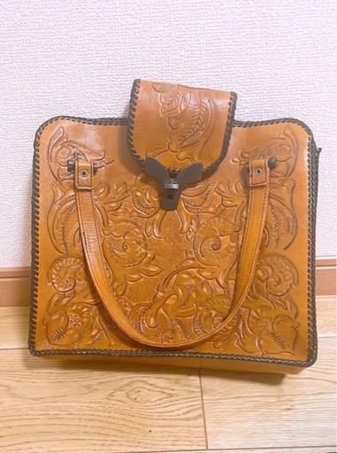ハンドメイド　カービング　レザーバッグ　アンティーク