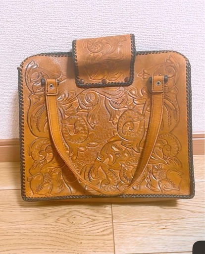 ハンドメイド　カービング　レザーバッグ　アンティーク