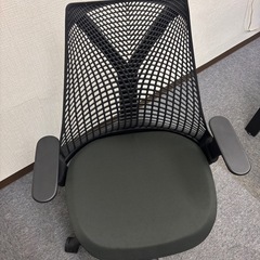 受渡予定　
Herman Miller ハーマンミラー セイルチェア