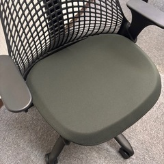 受渡予定 Herman Miller ハーマンミラー セイルチェア