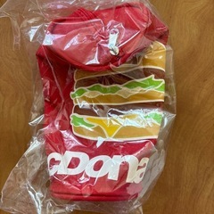 マックのペンケース