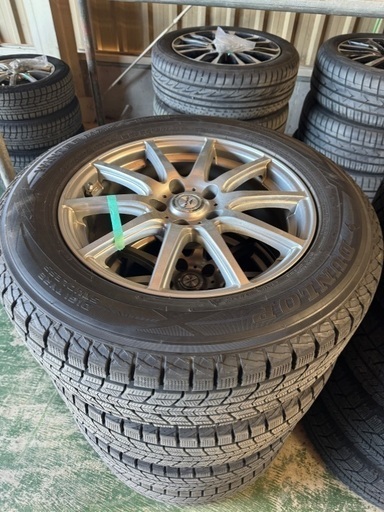 225/65R17  60・80ハリアー等に使えます！スタッドレス　値下げしました！