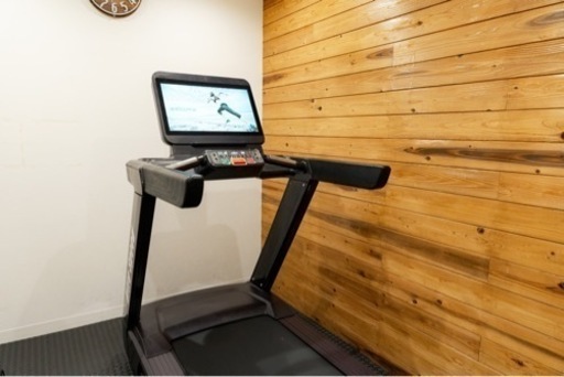 プロ仕様ランニングマシーン　トレッドミル　今年6月60万購入