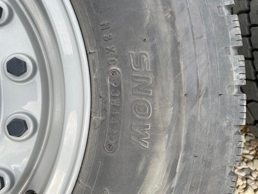 dean コロラド16インチ 6.5J 6H139.7 +23  タイヤ付