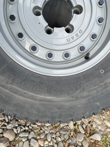 dean コロラド16インチ 6.5J 6H139.7 +23  タイヤ付