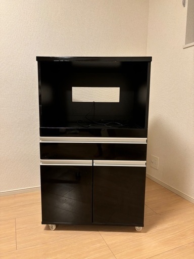 コンパクト食器棚