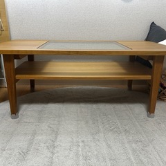 UNICO ガラステーブル