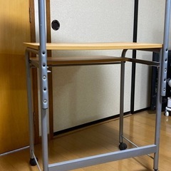 パソコンデスク
の画像