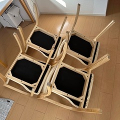 ダイニングチェア4脚の画像