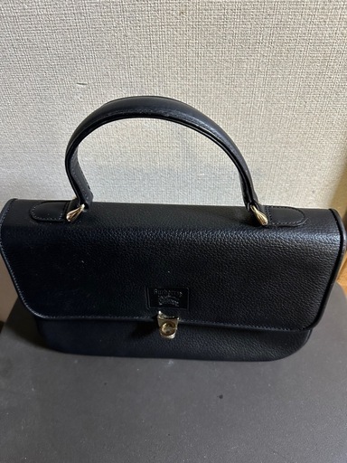 Burberryバッグ\n