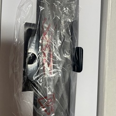 「美品」クリップでノートパソコン上部に挟んで固定したり、ディスプレイ下部などにも設置ができるUSB電源供給のサウンドバースピーカーの画像