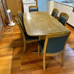 無料　
６人掛け　ダイニングセット